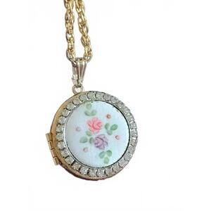 vintage guilloché locket  with rhinestone border And 24" Goldtone Vtge necklace